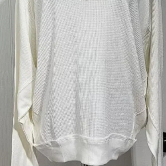 Free People Santa Clara Oversized Cream Ivory Thermal V-Neck Long Sleeve Top, M - Picture 5 of 6